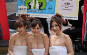 日韩裸体女人一区二区在线观看_720免费观看电视剧
