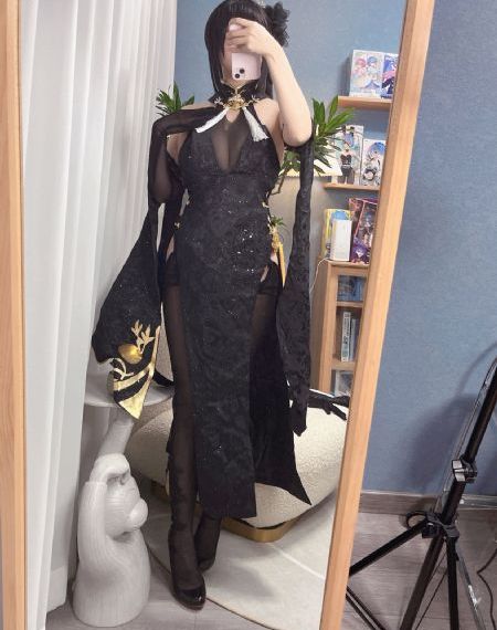 白嫩美女被各种姿势啪啪_BD在线观看高清